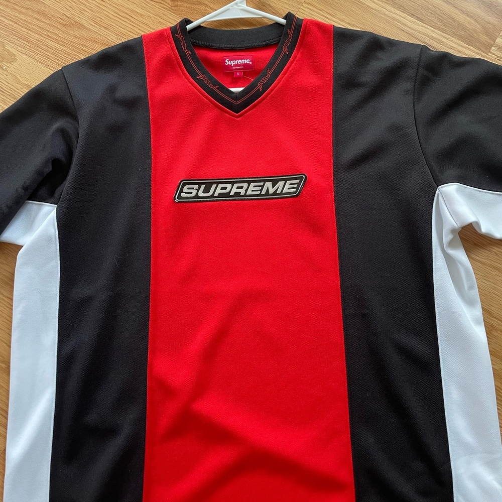 Mens SUPREME Jersey!!!  New with tags!